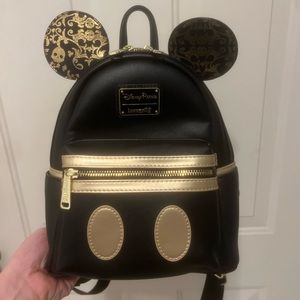 Disney park exclusive pirates of the Caribbean Loungefly Backpack
